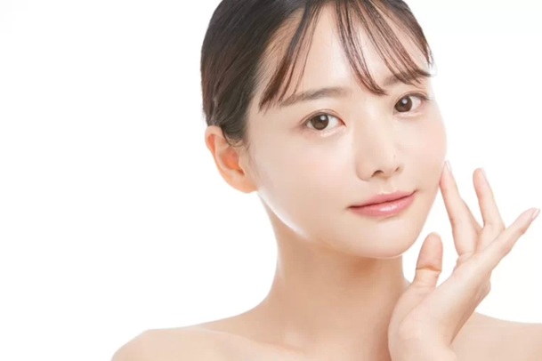 Skin Whitening: How to lighten skin safely with glutathione