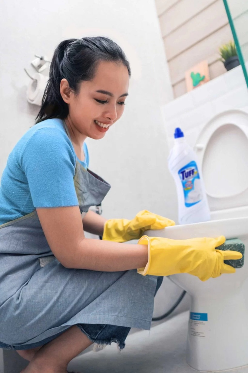 How to Use Toilet Bowl Cleaner: Top Tips from Tuff Toilet Bowl Cleanser